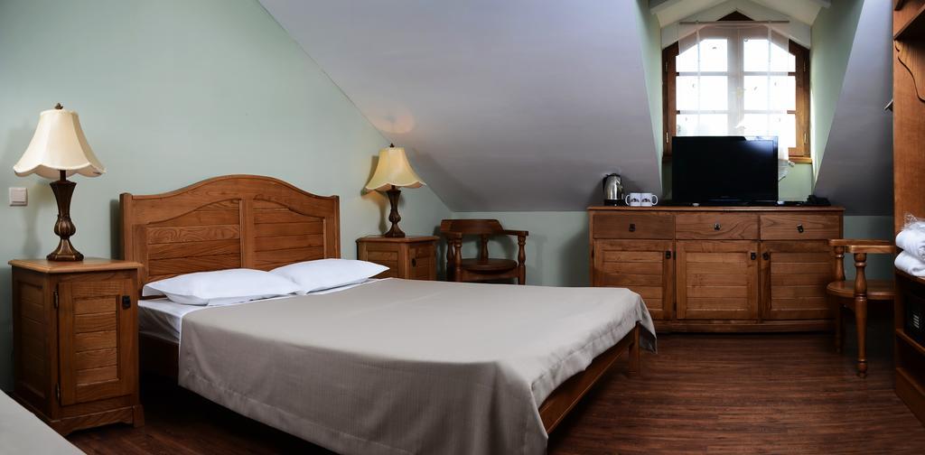Hotel Brigitte Signagi Buitenkant foto