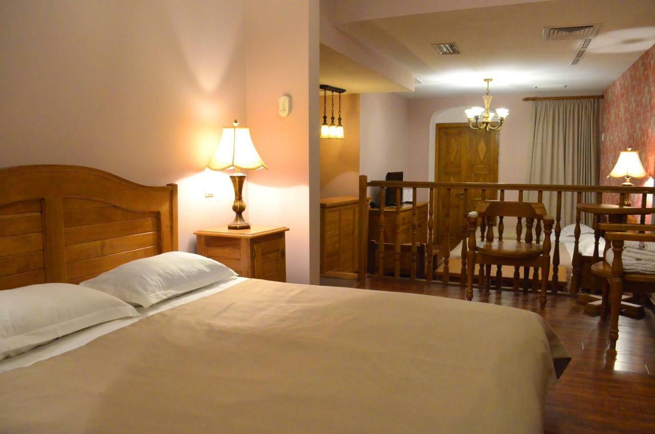 Hotel Brigitte Signagi Buitenkant foto